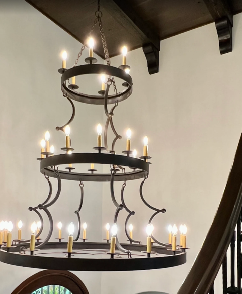 Tres Deliete - Wrought Iron Chandelier