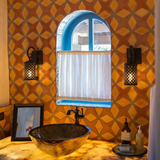 Caída de Sombra - Wrought Iron Wall Sconce